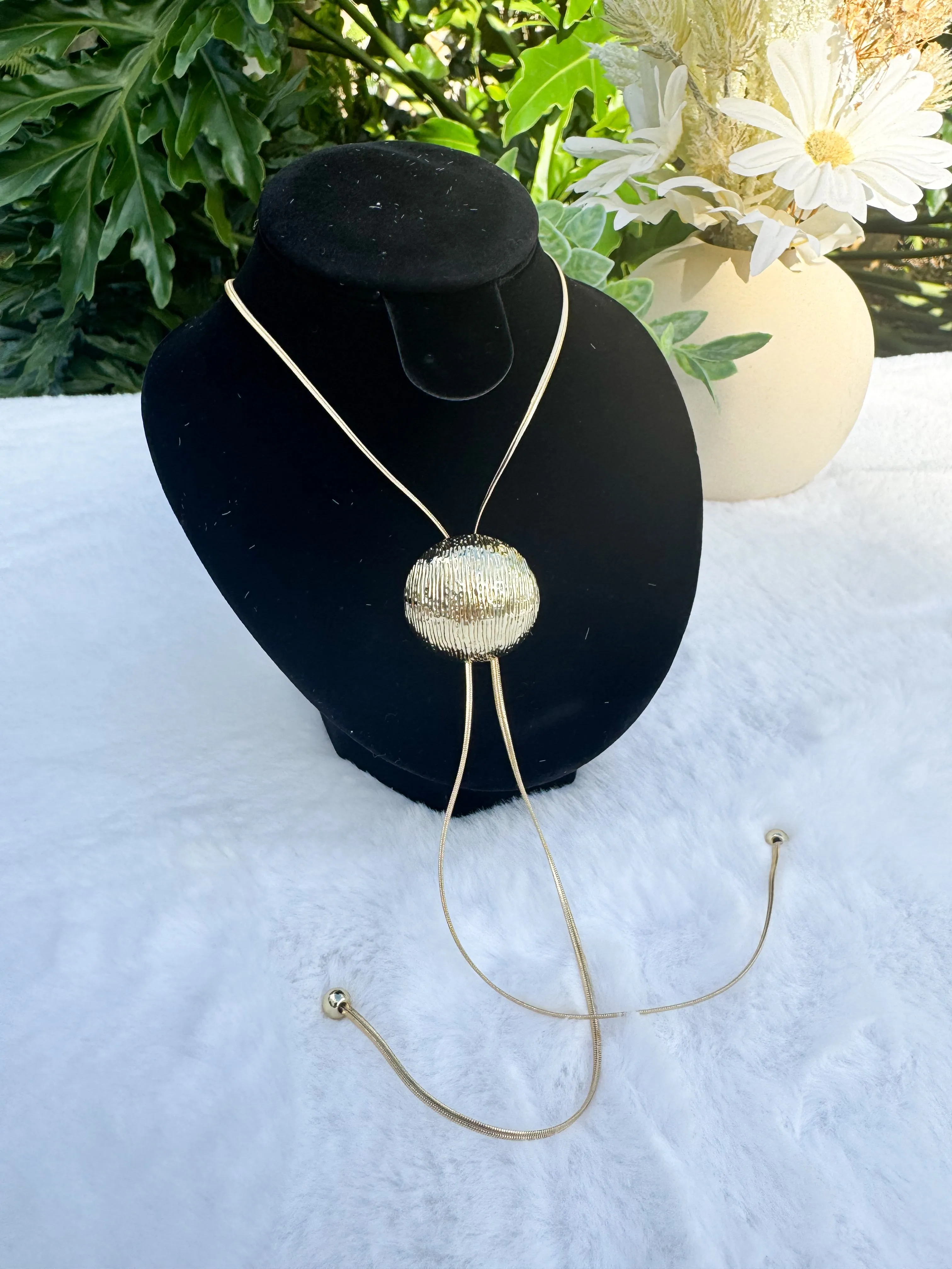 Isabella lariat necklace