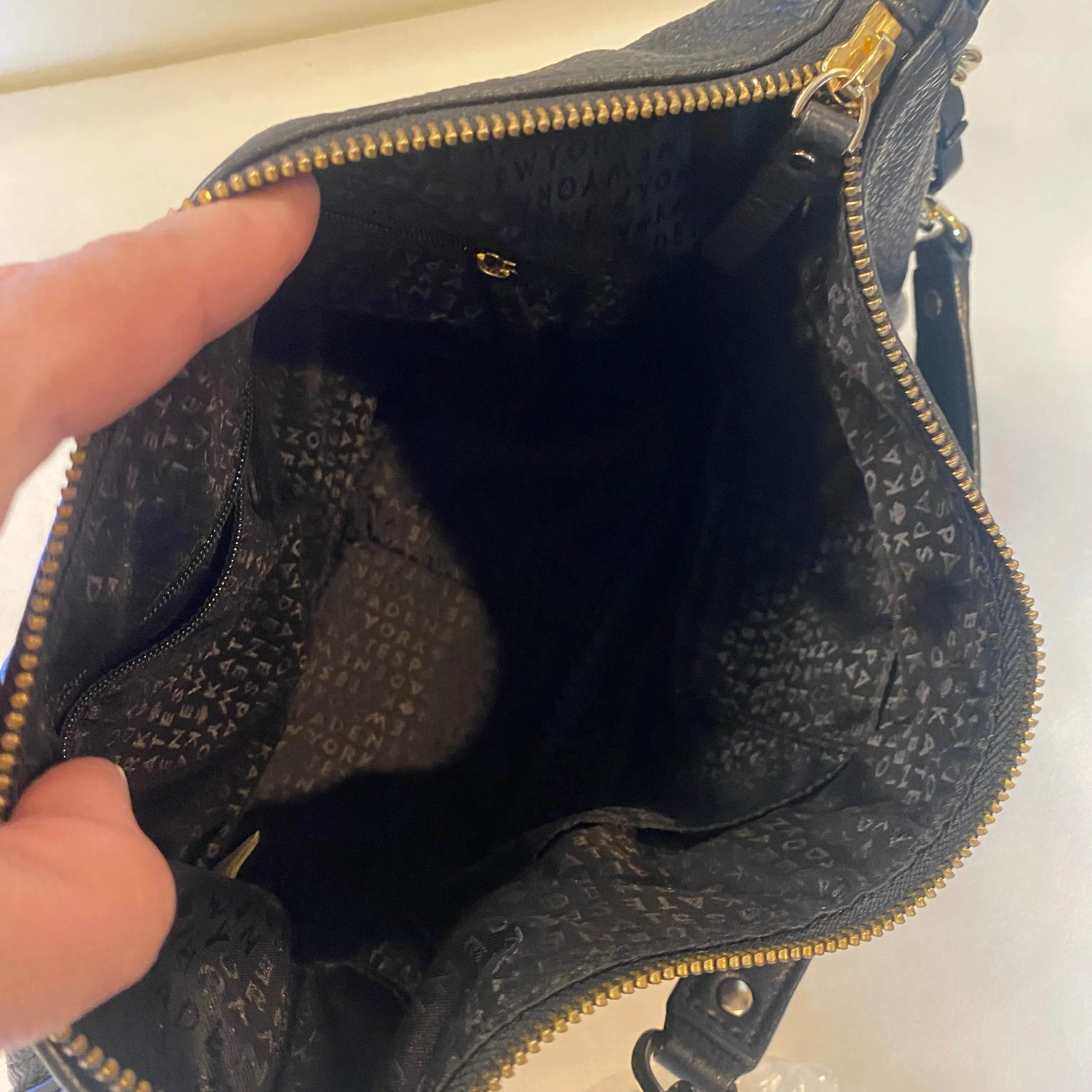 KATE SPADE New York Pine Street Finley Shoulder Bag Black