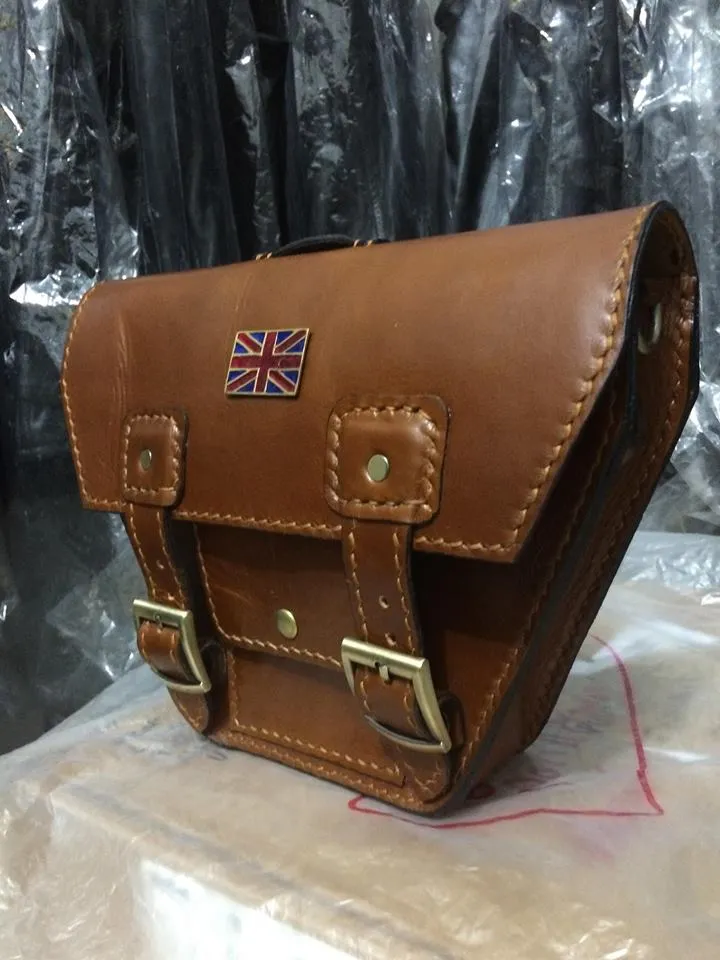 KB-TSUJB - Triumph Bonneville Side Bag w/ Union Jack Pin