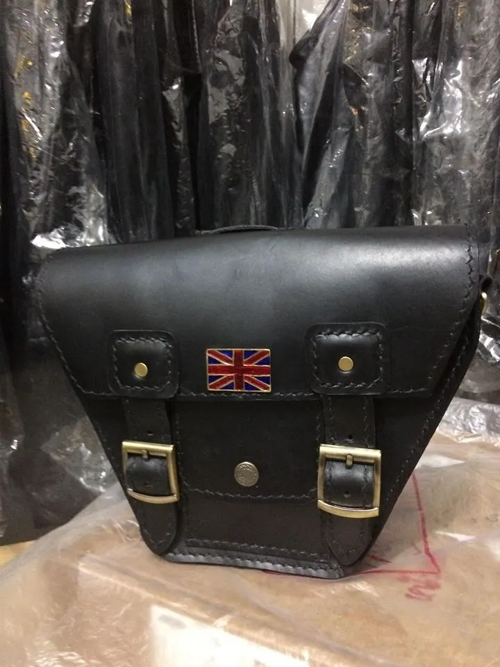 KB-TSUJB - Triumph Bonneville Side Bag w/ Union Jack Pin