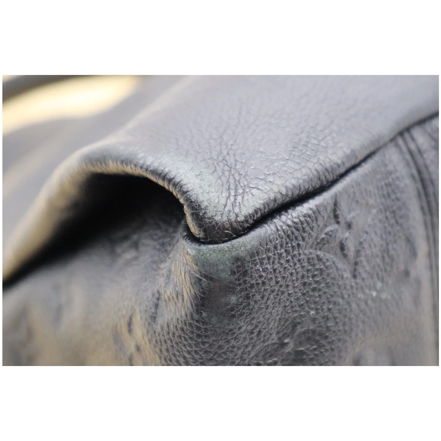 LOUIS VUITTON Artsy MM Empreinte Leather Shoulder Bag Black