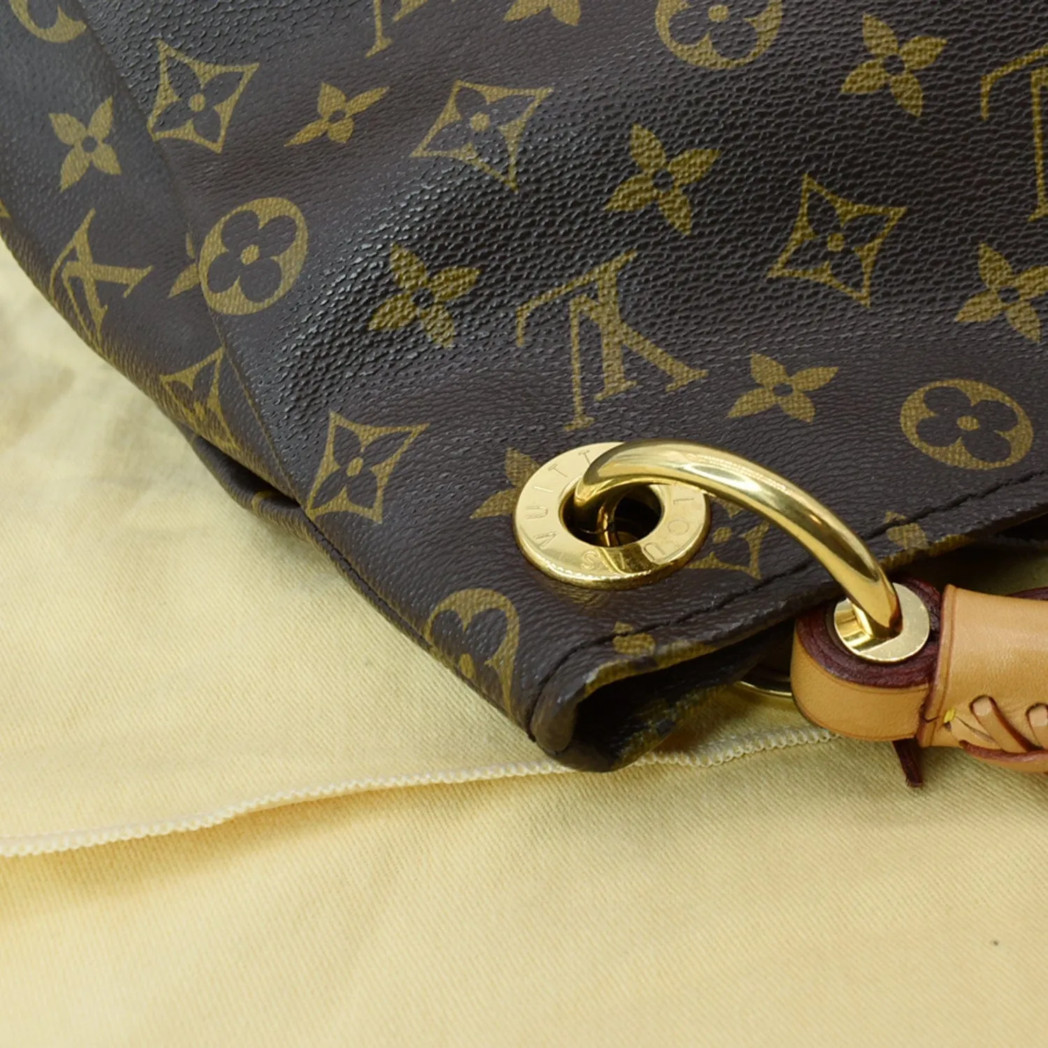 LOUIS VUITTON Artsy MM Monogram Canvas Hobo Bag Brown