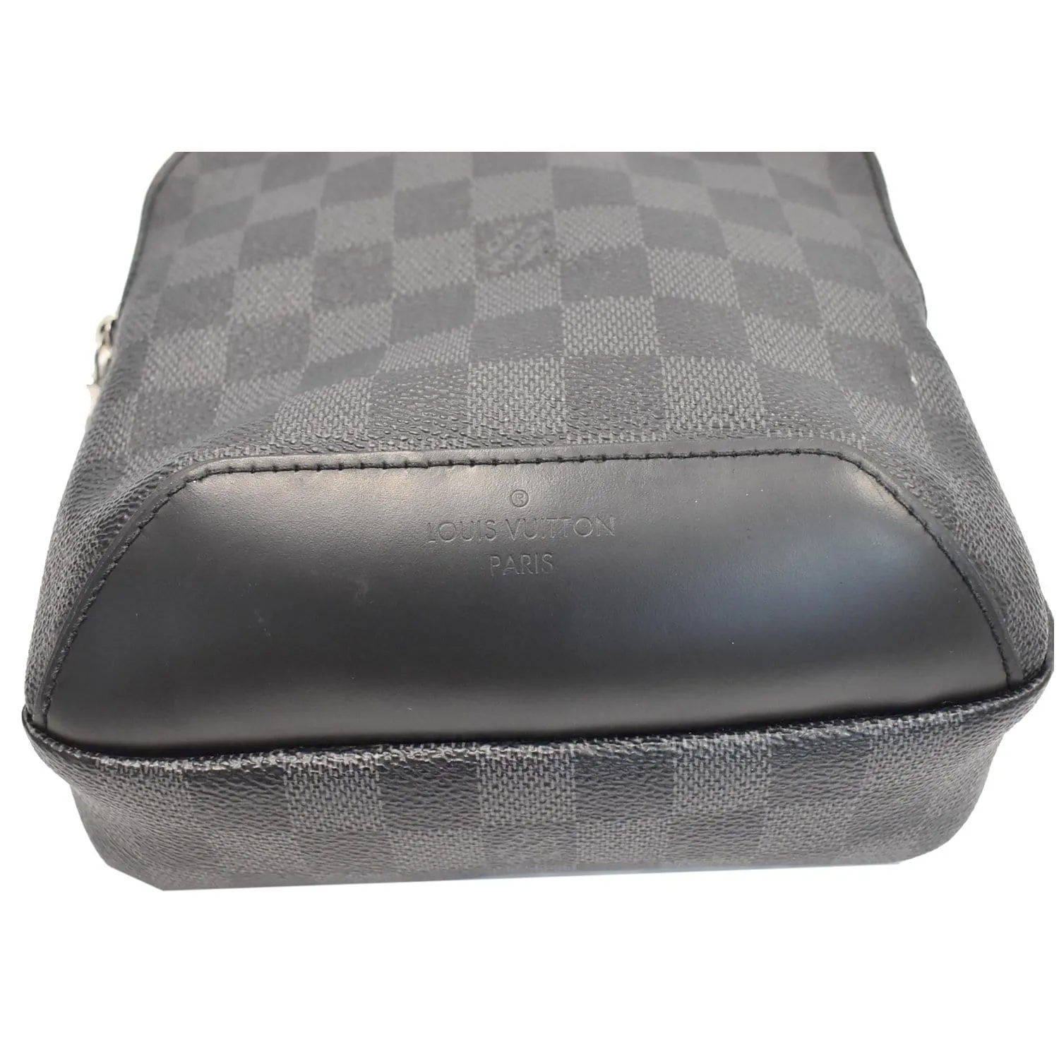 LOUIS VUITTON Avenue Sling Damier Graphite Crossbody Bag Black