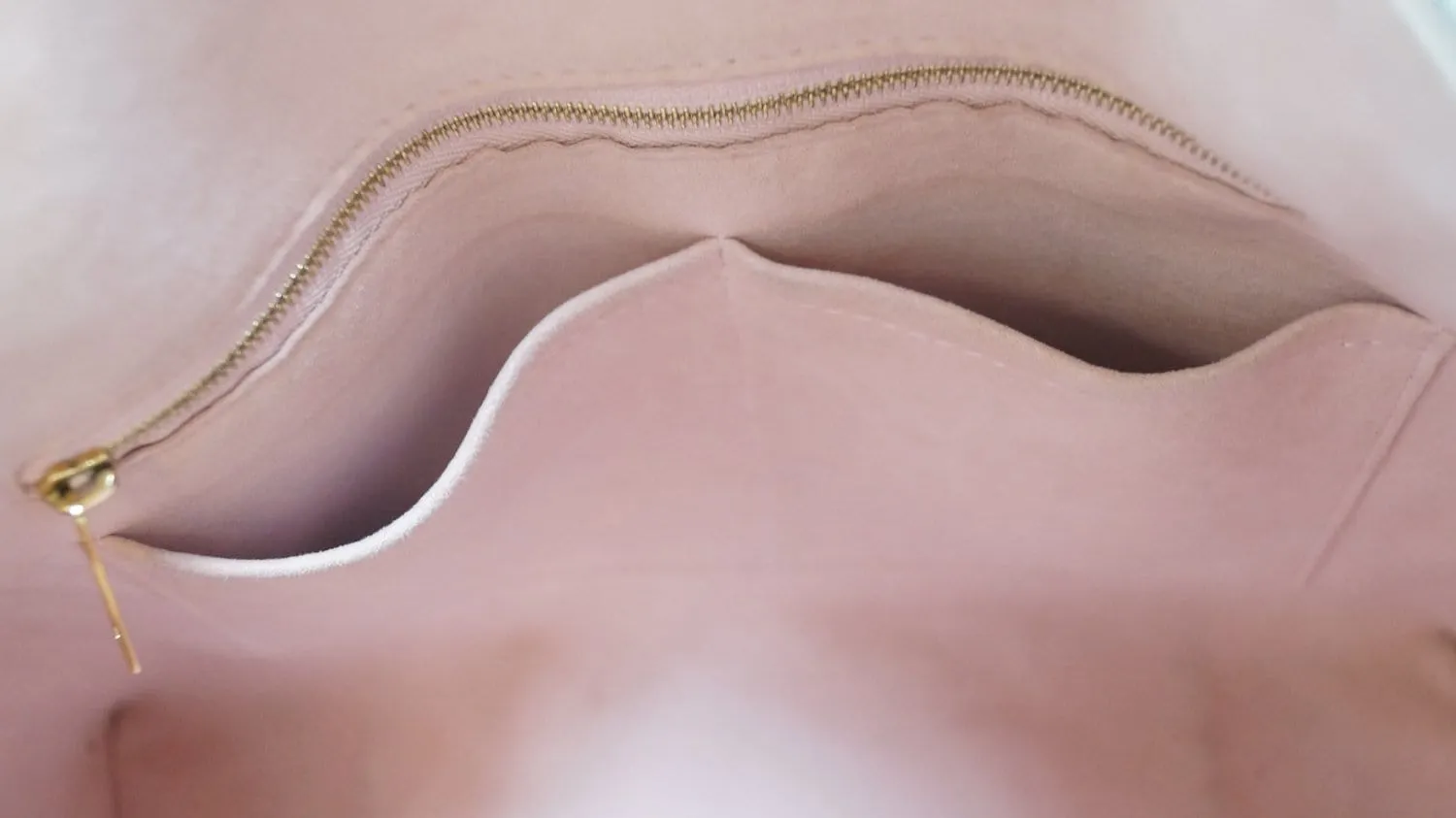 LOUIS VUITTON Damier Ebene Rose Ballerine Caissa Hobo Bag