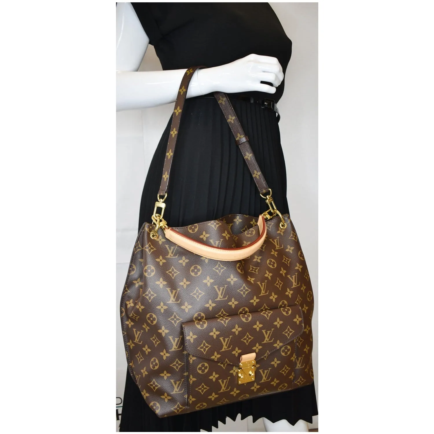 LOUIS VUITTON Metis Hobo Monogram Canvas Shoulder Bag Brown