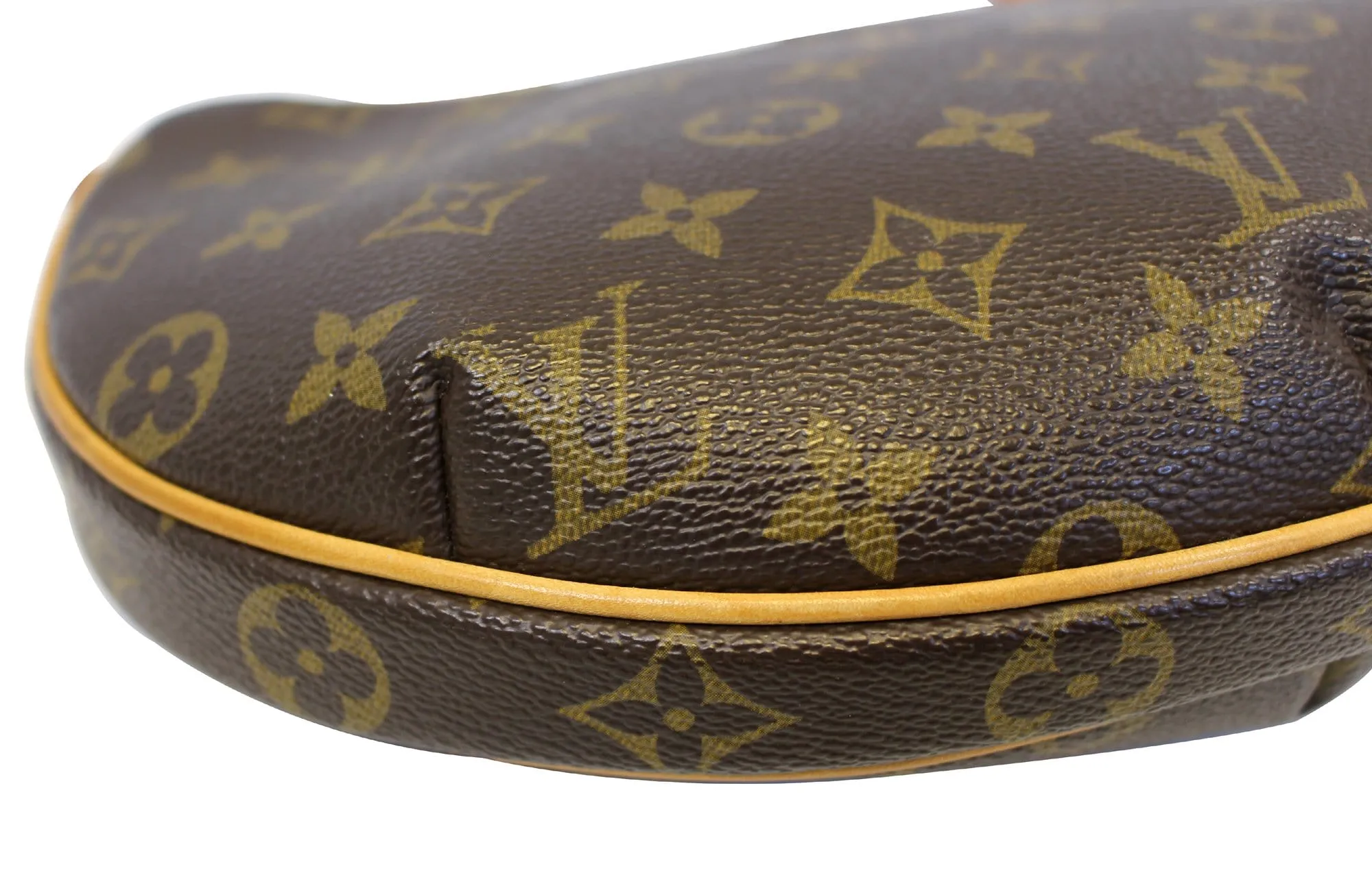 LOUIS VUITTON Monogram Canvas Croissant MM Shoulder Bag