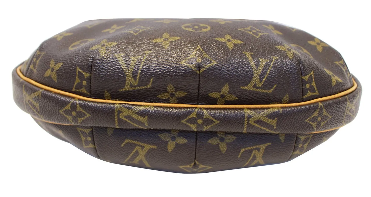 LOUIS VUITTON Monogram Canvas Croissant MM Shoulder Bag