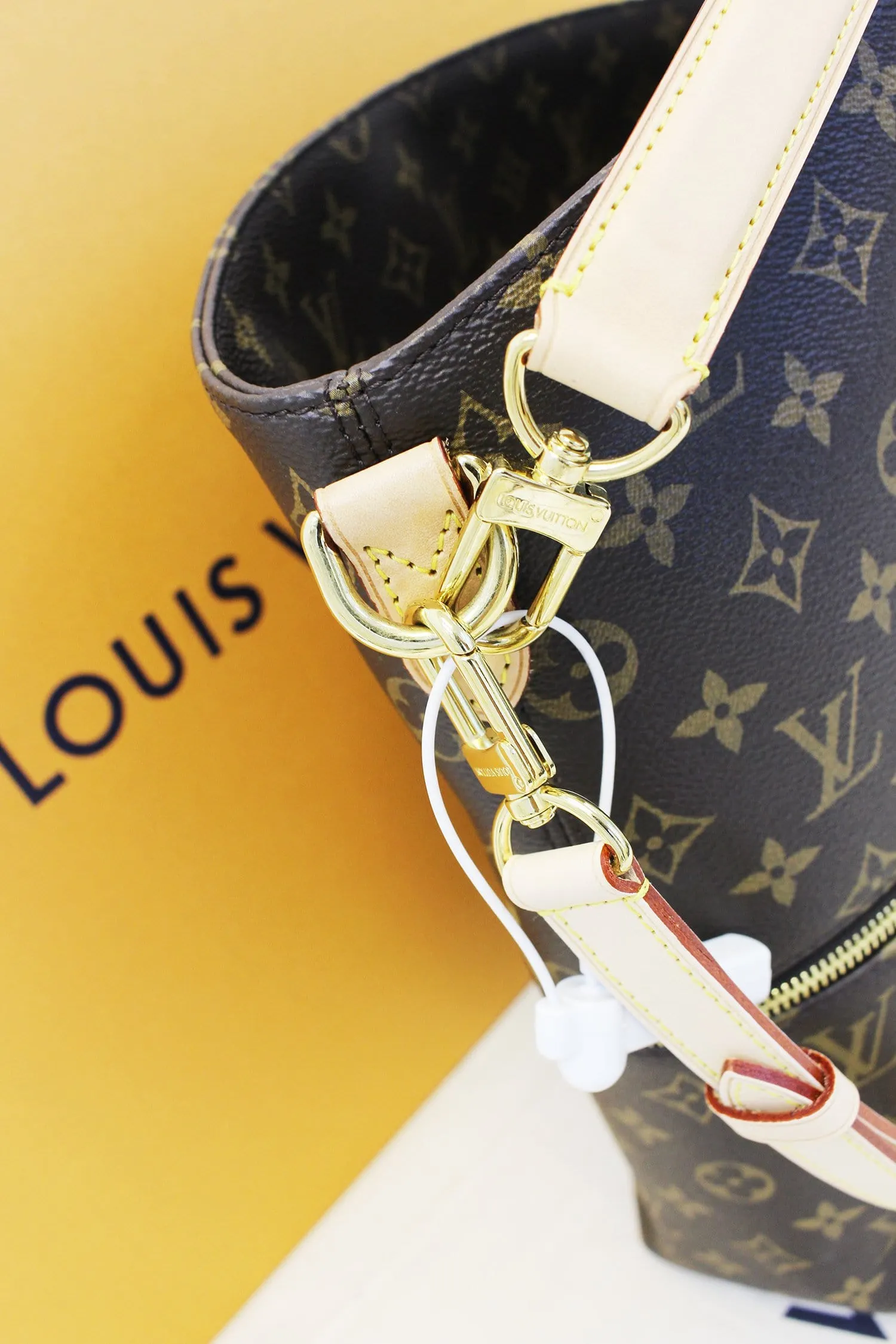 LOUIS VUITTON Monogram Melie Hobo Shoulder Bag