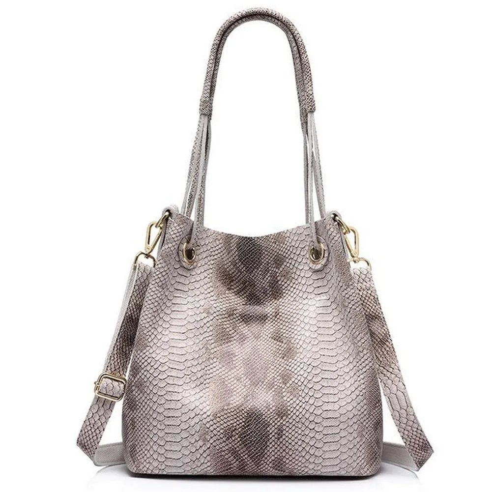 <bold>Bucket / Tote Bag <br>Genuine-Leather