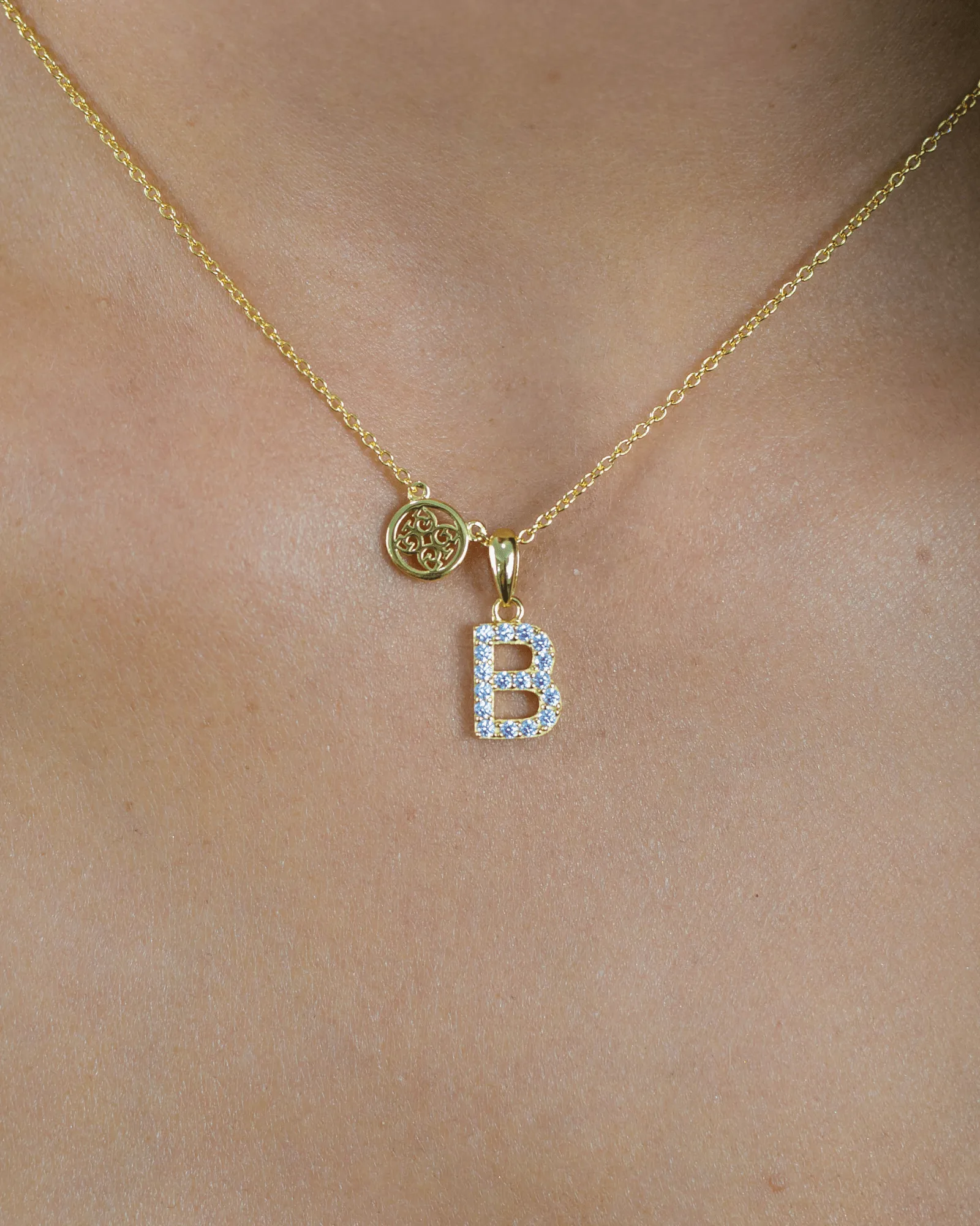LUXURY LETTERS B INITIAL PENDANT GOLD
