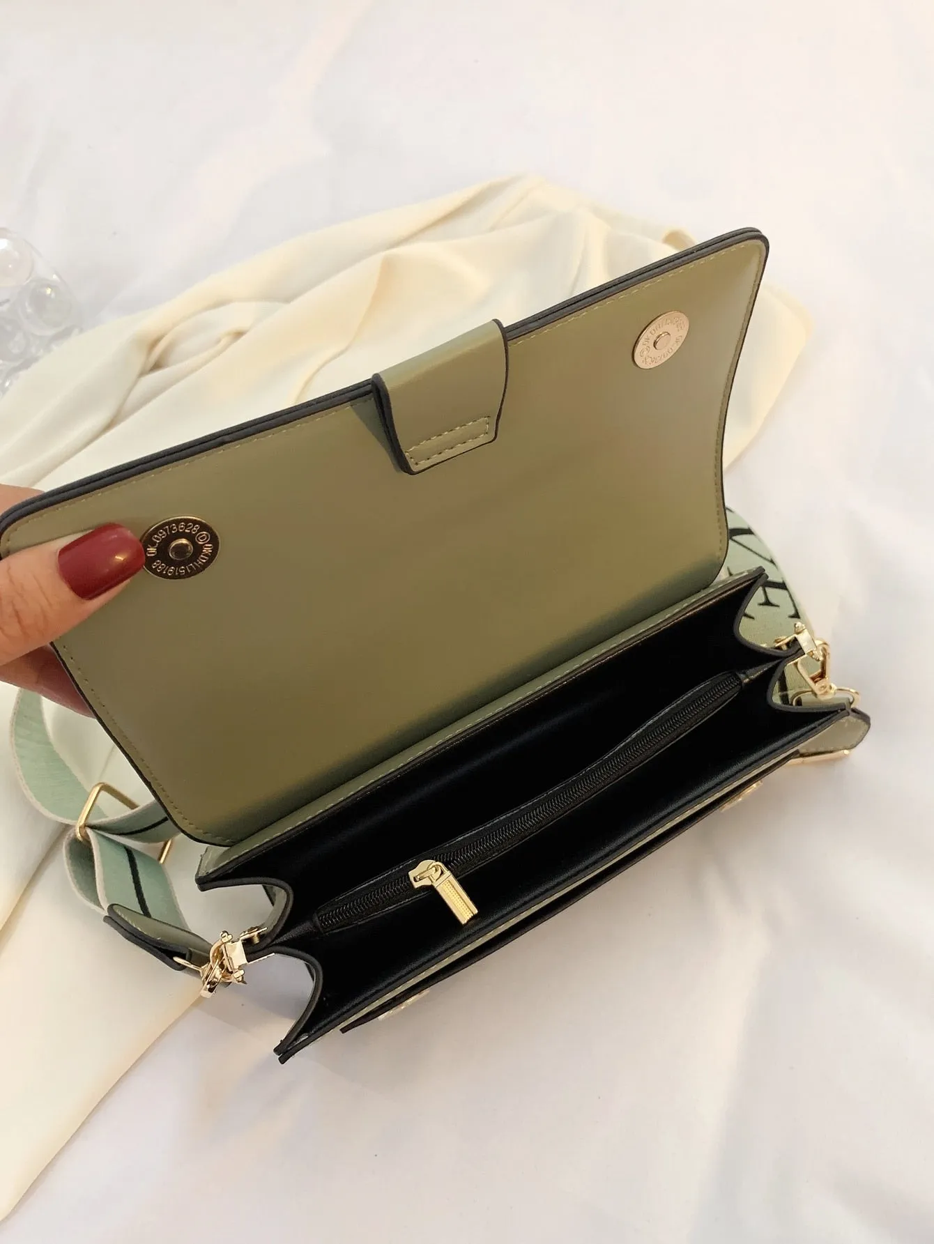 Mini Letter Graphic Strap Flap Hobo Bag - Green