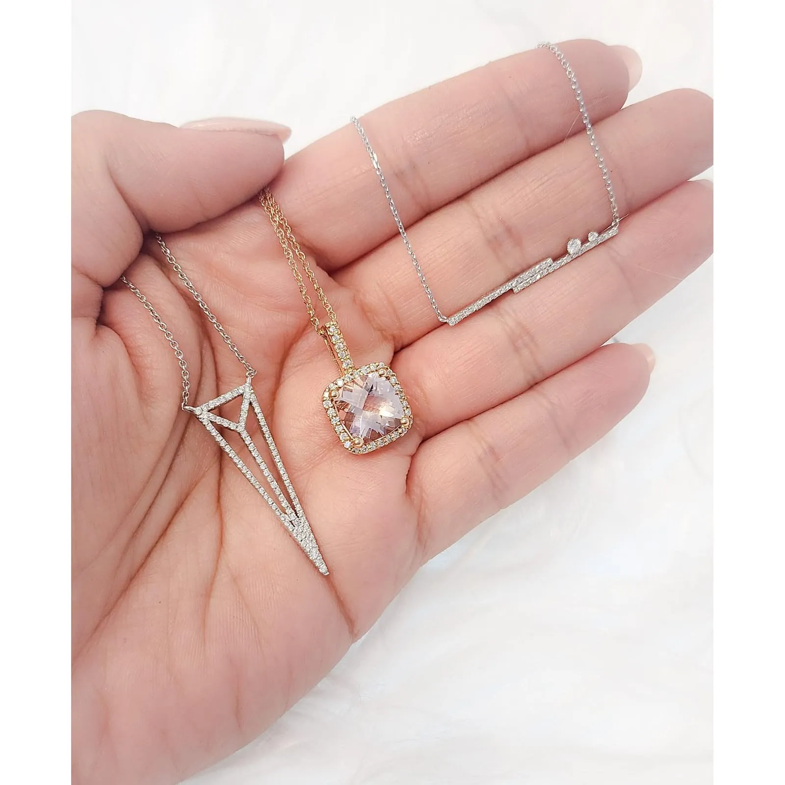 Morganite and Diamonds Pendant Necklace