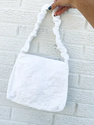 MOVE AWAY HANDBAG-WHITE