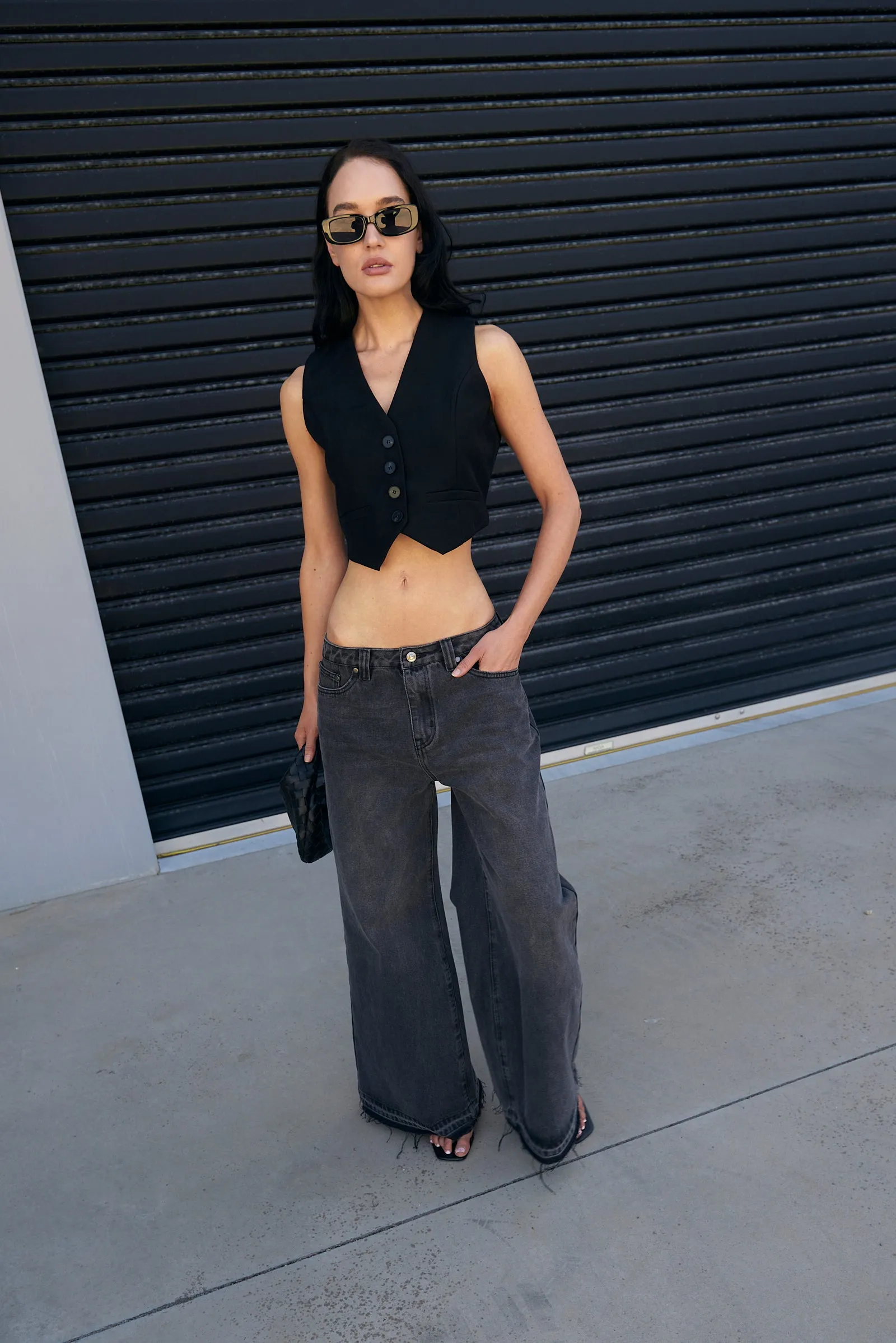 Nina Vest - Black