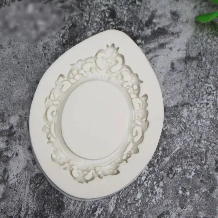 OVAL VICTORIAN FRAME MOULD