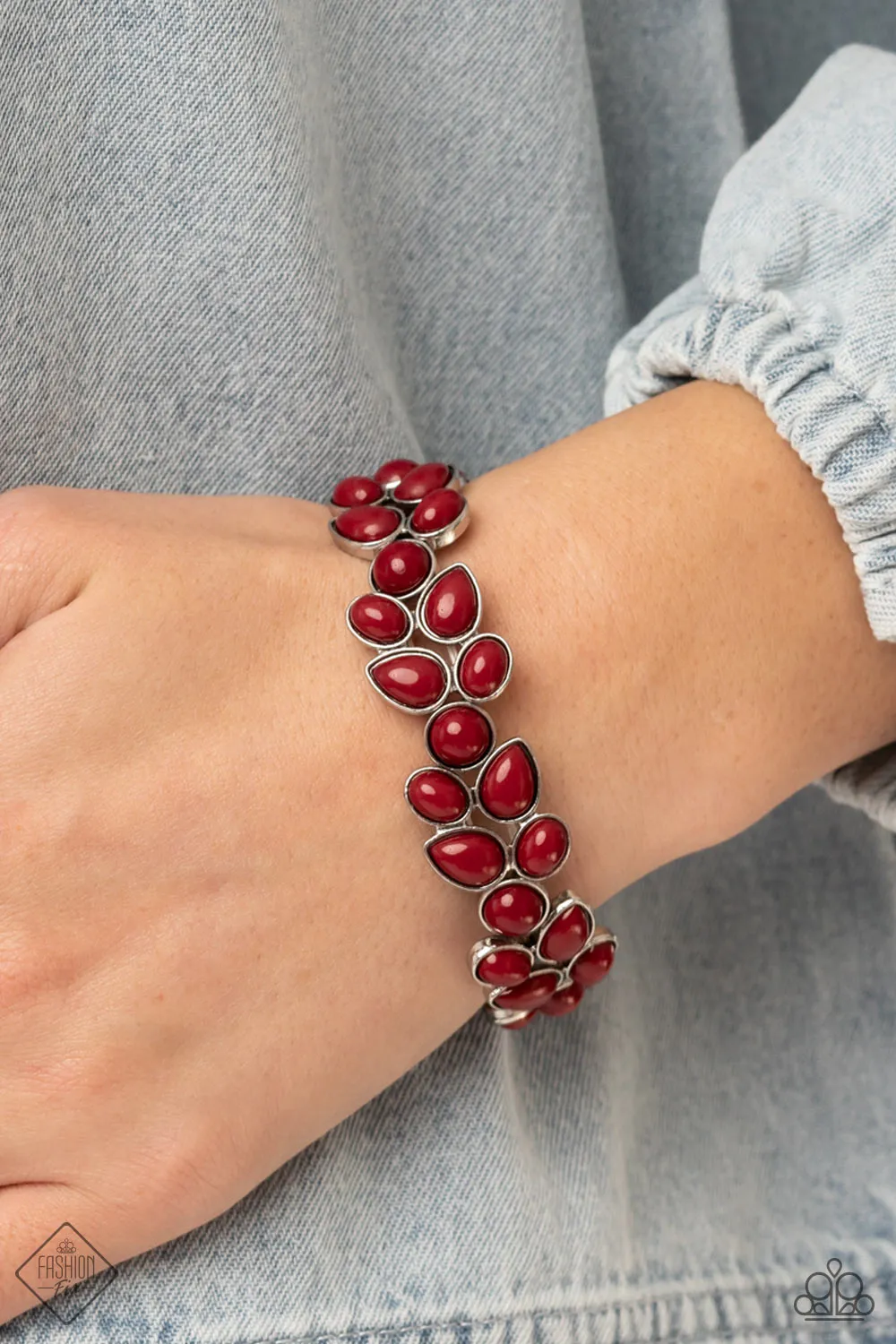 Paparazzi - Marina Romance - Red Bracelet