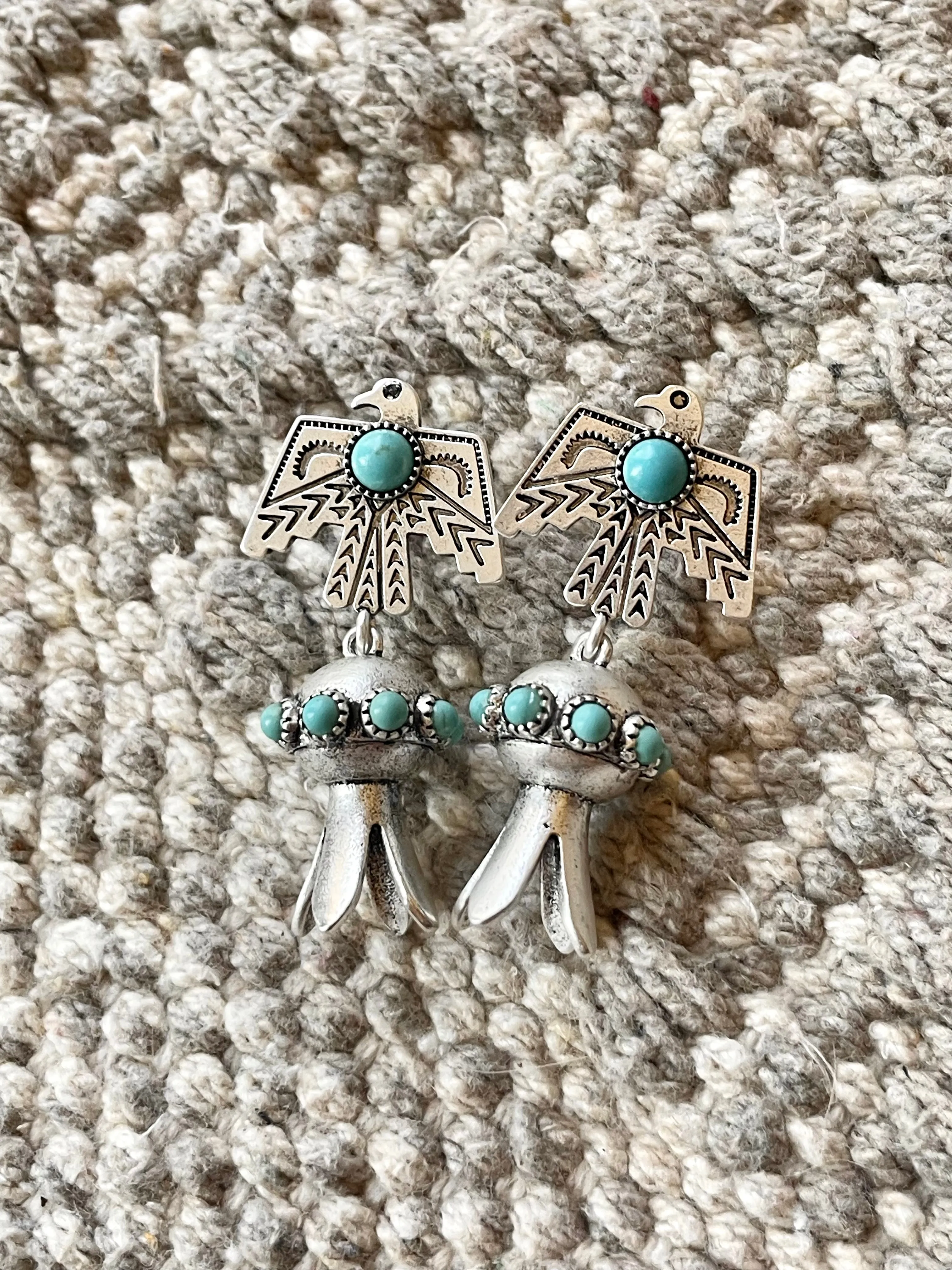 Pierce Fashion Thunderbird Post Flute Blossom Drop Earrings