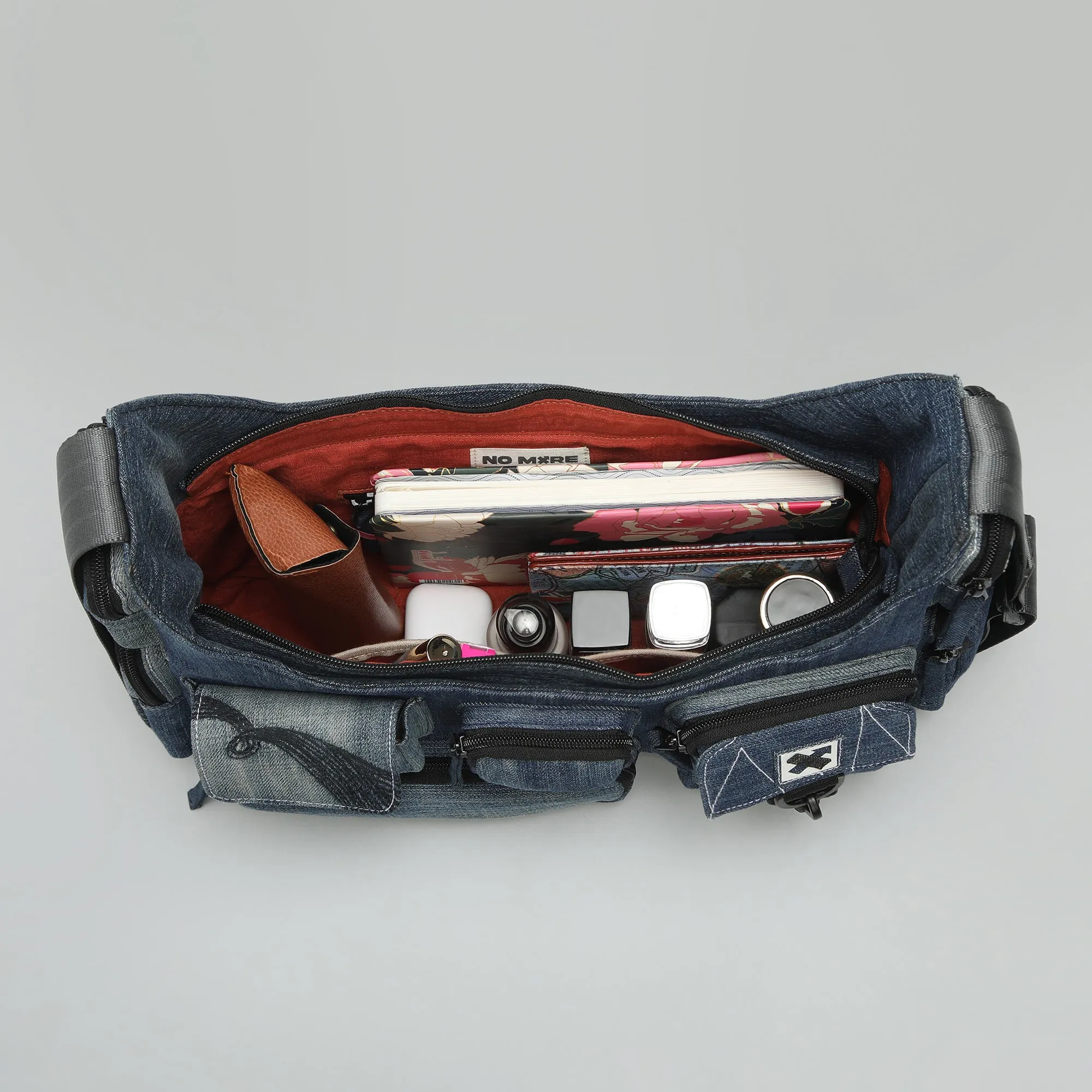 POCKET CLUSTER 306.25 MESSENGER BAG