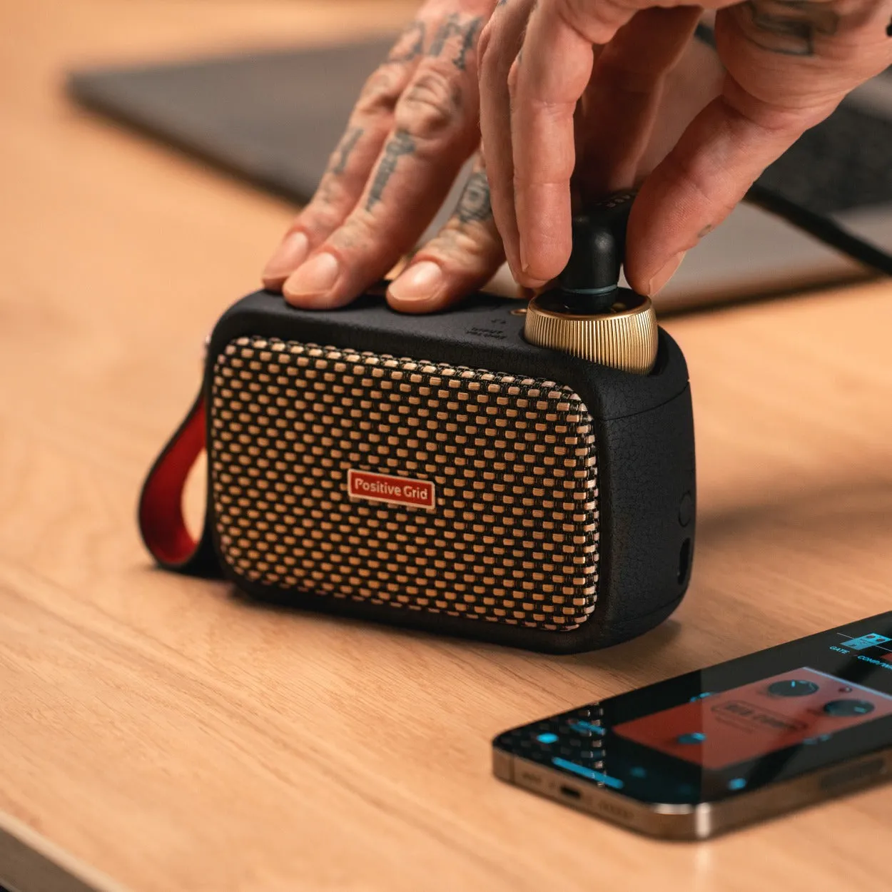 Positive Grid Spark GO Ultra-portable Smart Guitar Amp and Bluetooth Speaker
