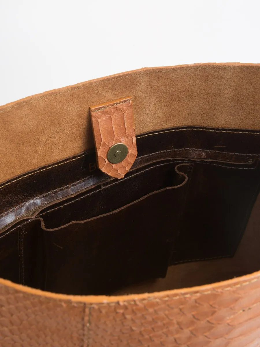 python slouchy hobo