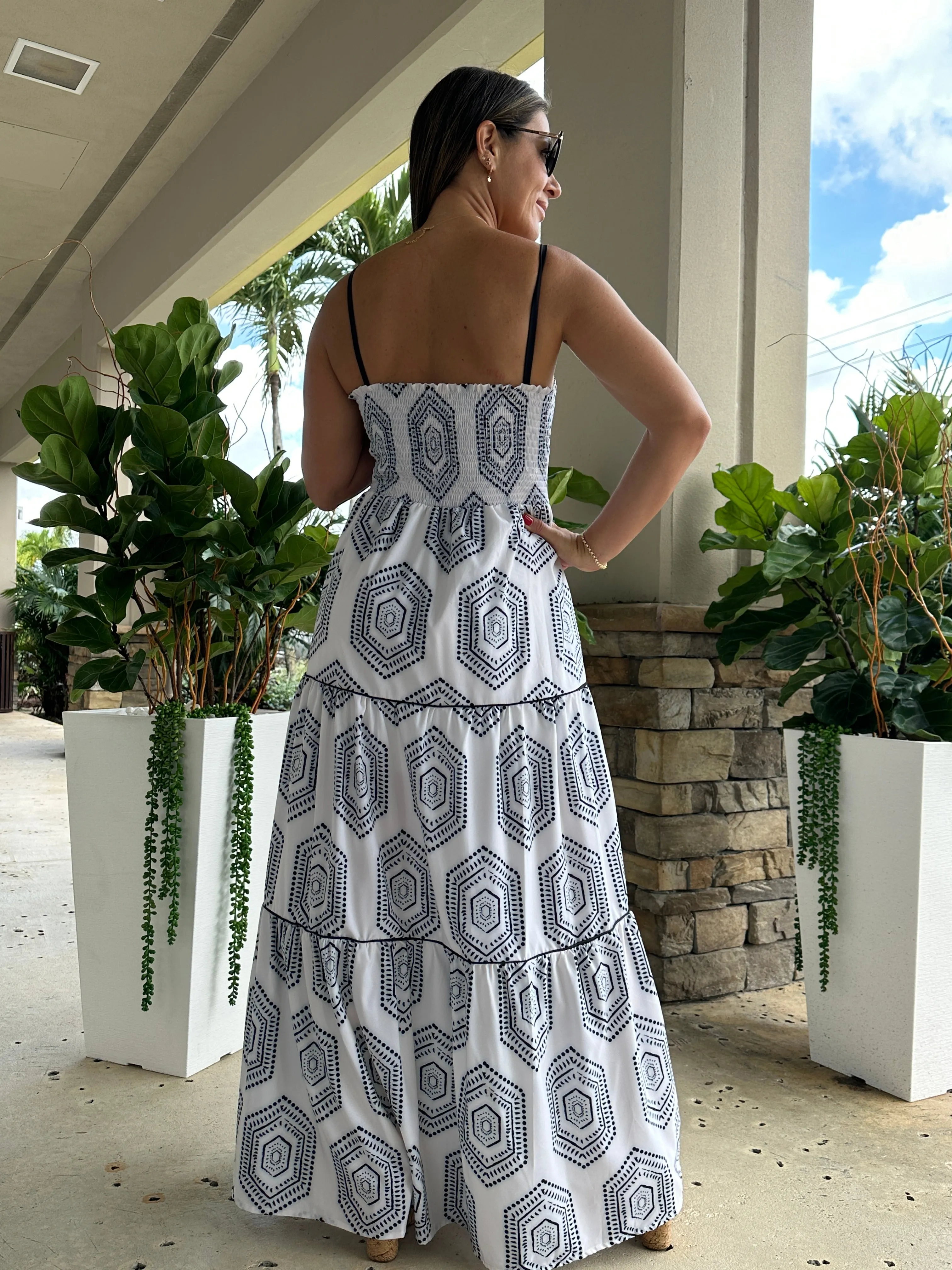 "Mar De Lua" Printed Sleeveless Dress