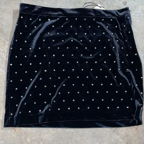 Rebecca Minkoff Betsy Black Rhinestone Velvet Mini Skirt Size 4 NWT