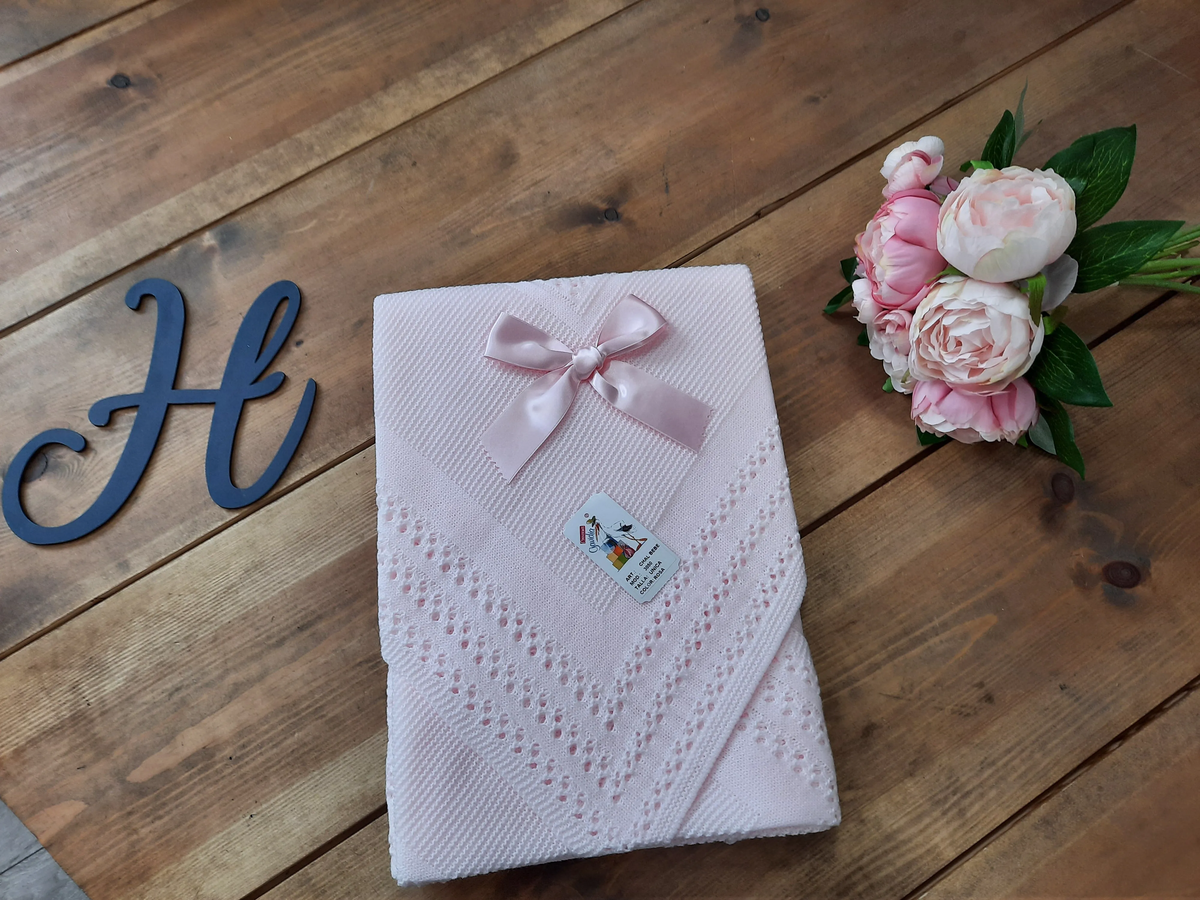 Spanish Luxury Blanket with Large Bow