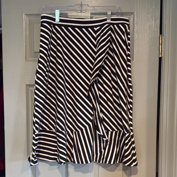 Talbots Black and White Asymmetrical Midi Skirt