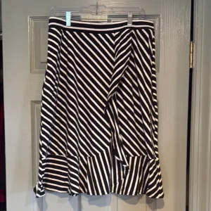 Talbots Black and White Asymmetrical Midi Skirt