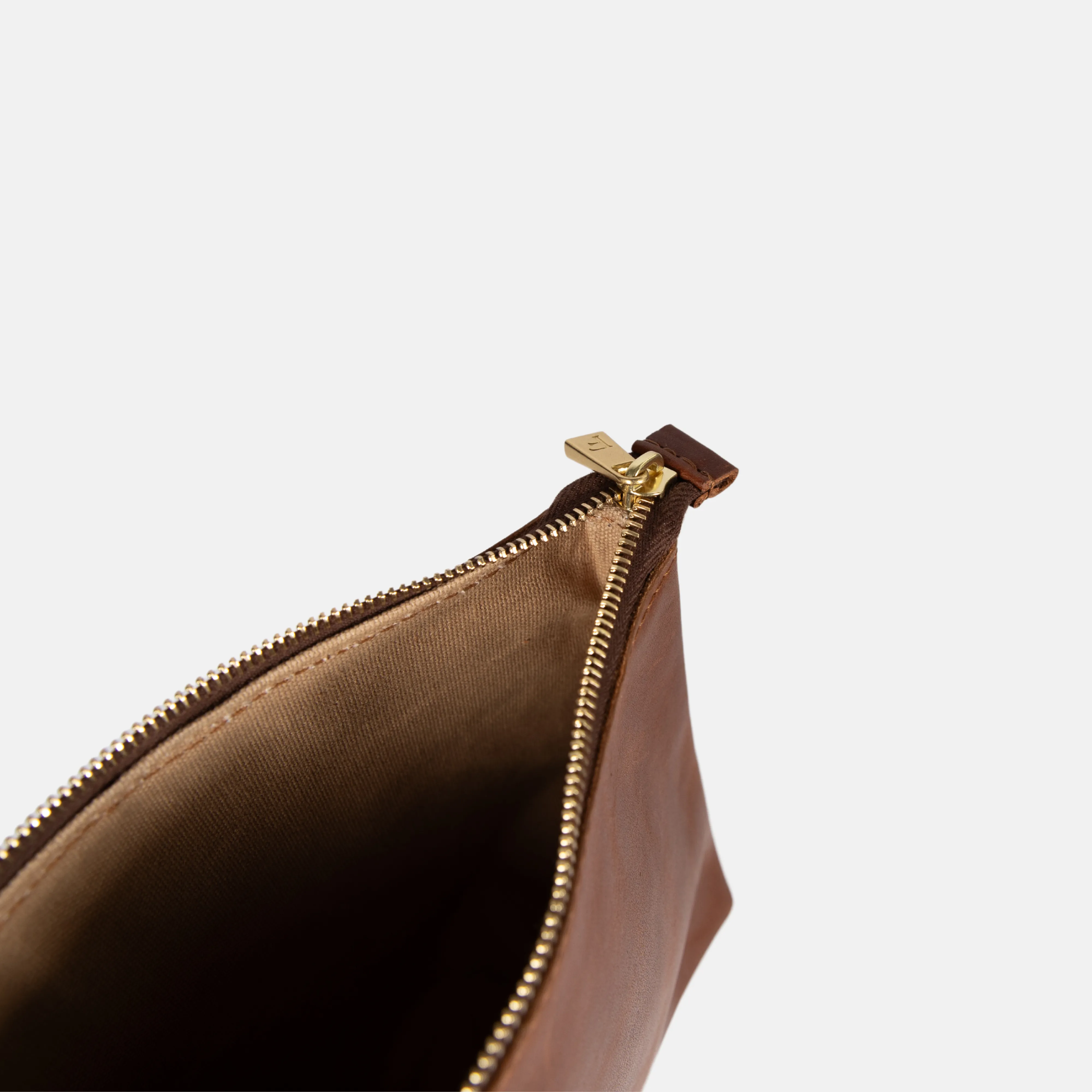 The FOUNT Pouch