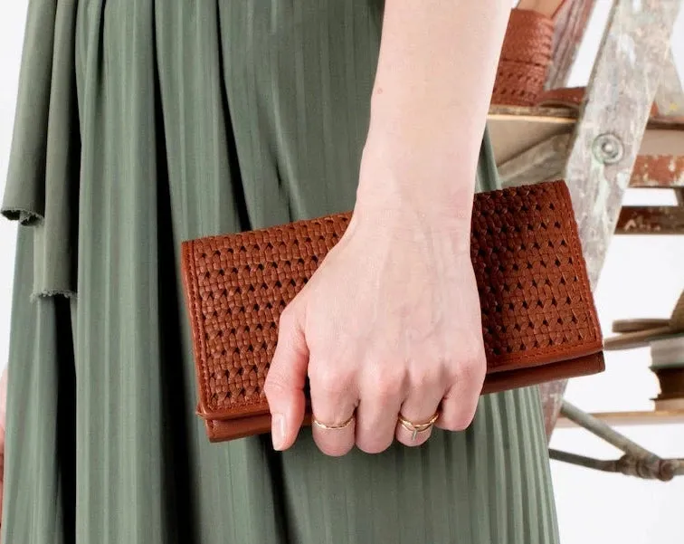The Playa Woven Crossbody Purse - Cognac Leather