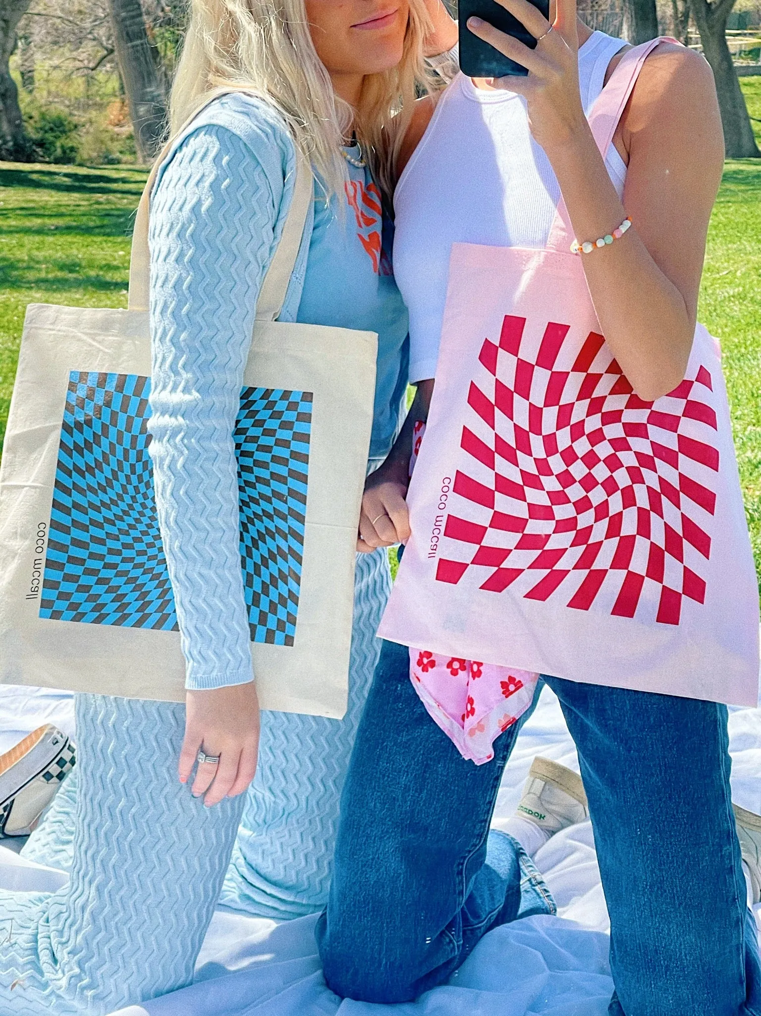 The Psychedelic Coco Tote// Pink