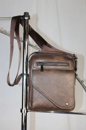 TRENDY EURO STYLE BROWN PLEATHER HANDBAG