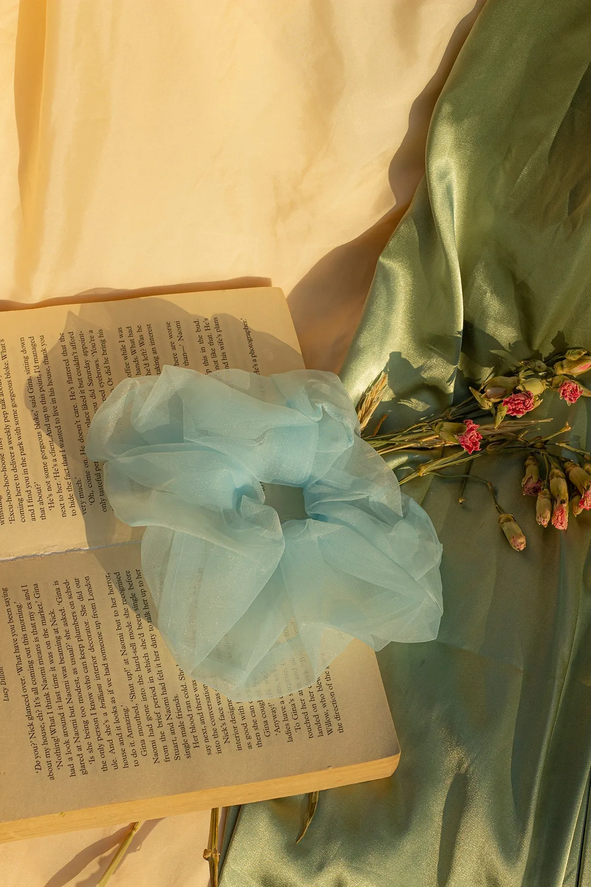 Tulle Voluminous Scrunchie