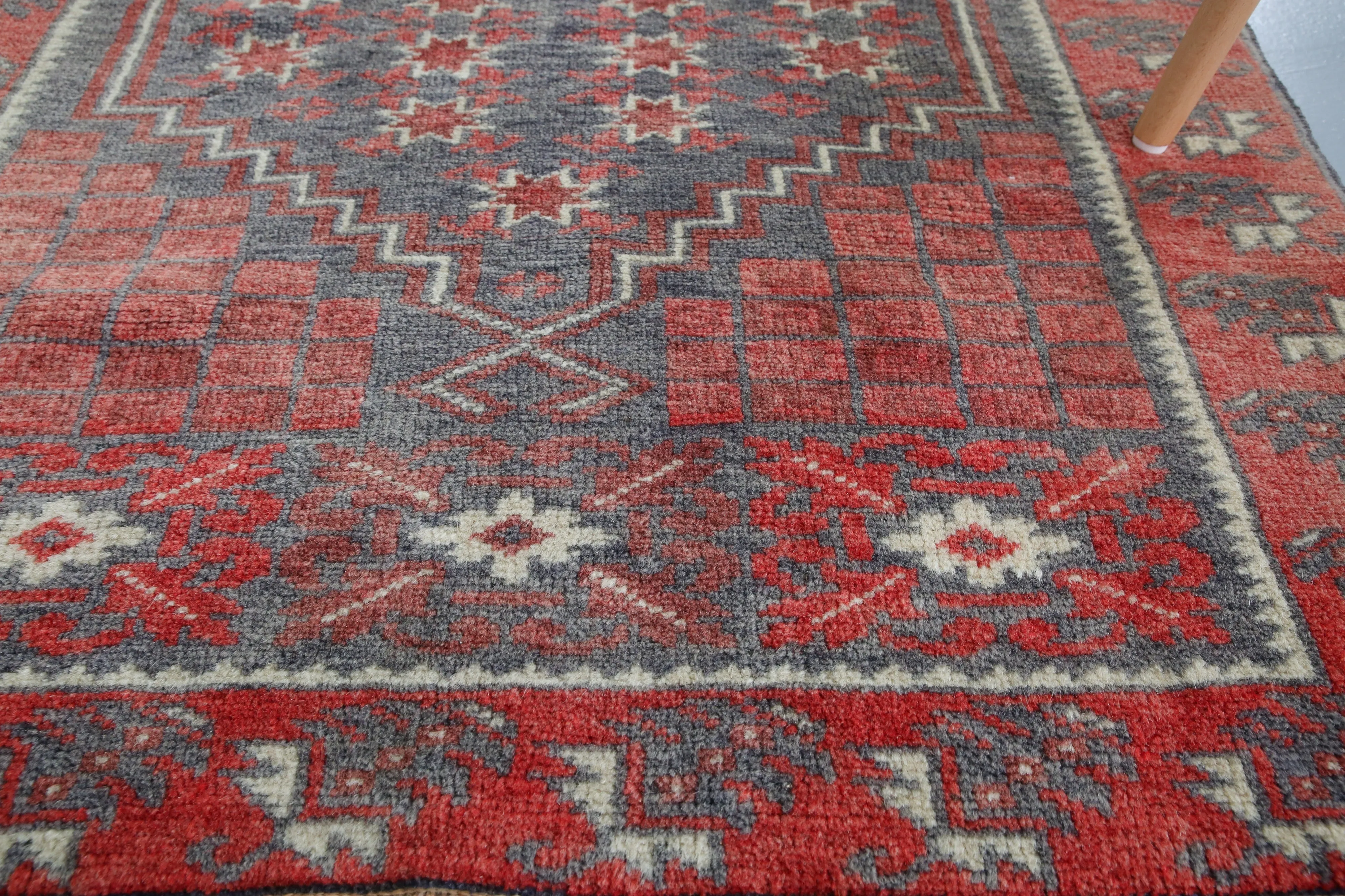 Vintage Mini Turkish Rug 2.7ftx4ft