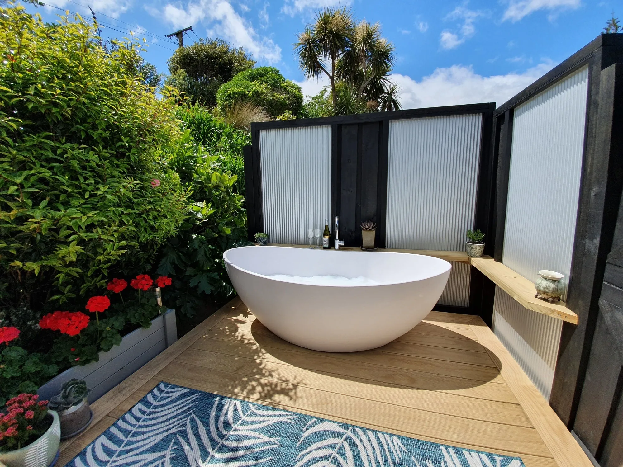 Vivienne Stone Outdoor Bath - 1800mm - ST24