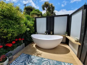 Vivienne Stone Outdoor Bath - 1800mm - ST24