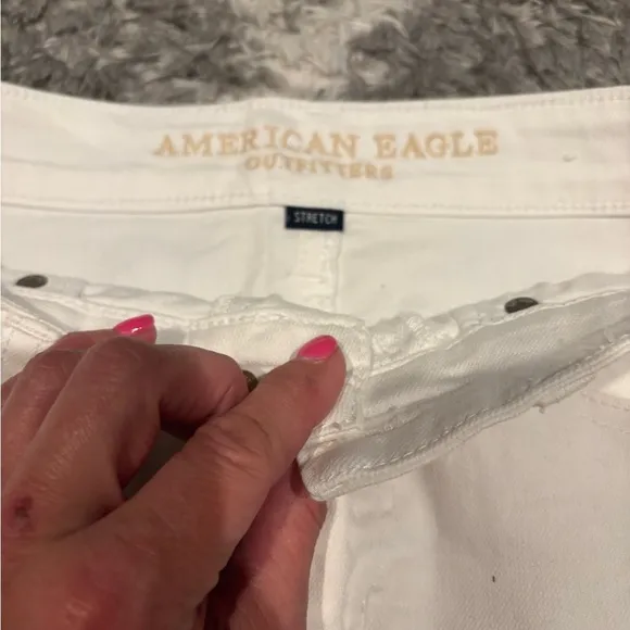 Women's White Distressed Denim Skirt - American Eagle - Size 6 - worn 1x