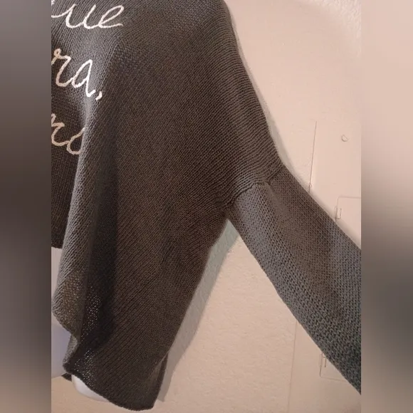 WOODIN SHIPS Gray Sweater with Script Design 60% Cotton 40% Acrylic